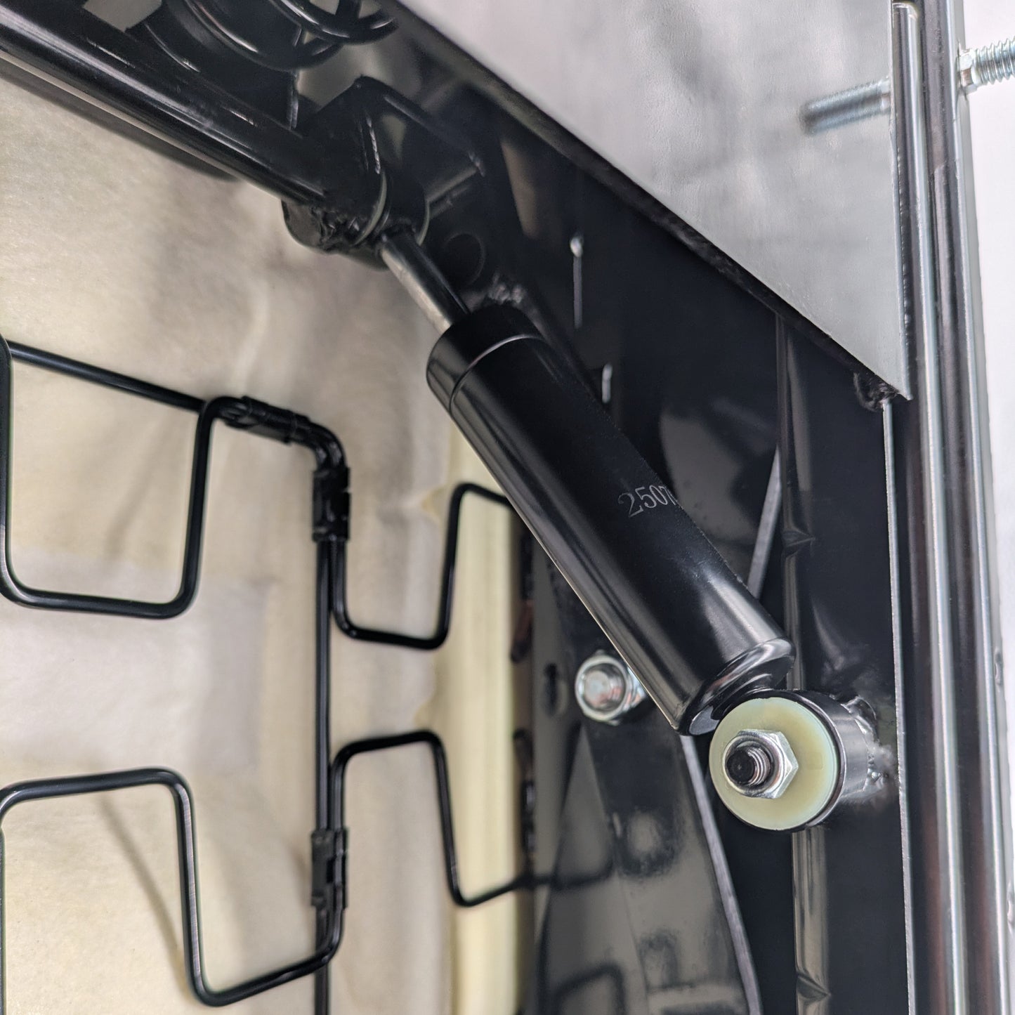 Keystone Seats Comfort Elite HIGH-BACK Suspension Seat - Adjustable Backrest Cushioned Armrests Weight Adjustment - Exmark Scag Ferris Hustler Gravely Bad Boy Kubota John Deere Toro Zero-Turn Mowers & Tractors